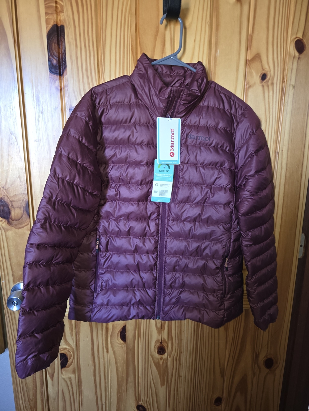 Womens M Marmot Lightweight Packable Down Jacket - Burgundy